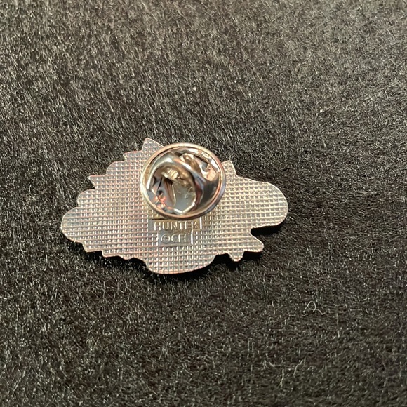 Grey Cup & Calgary CFL 4 Collectible Pins - Picture 5 of 10